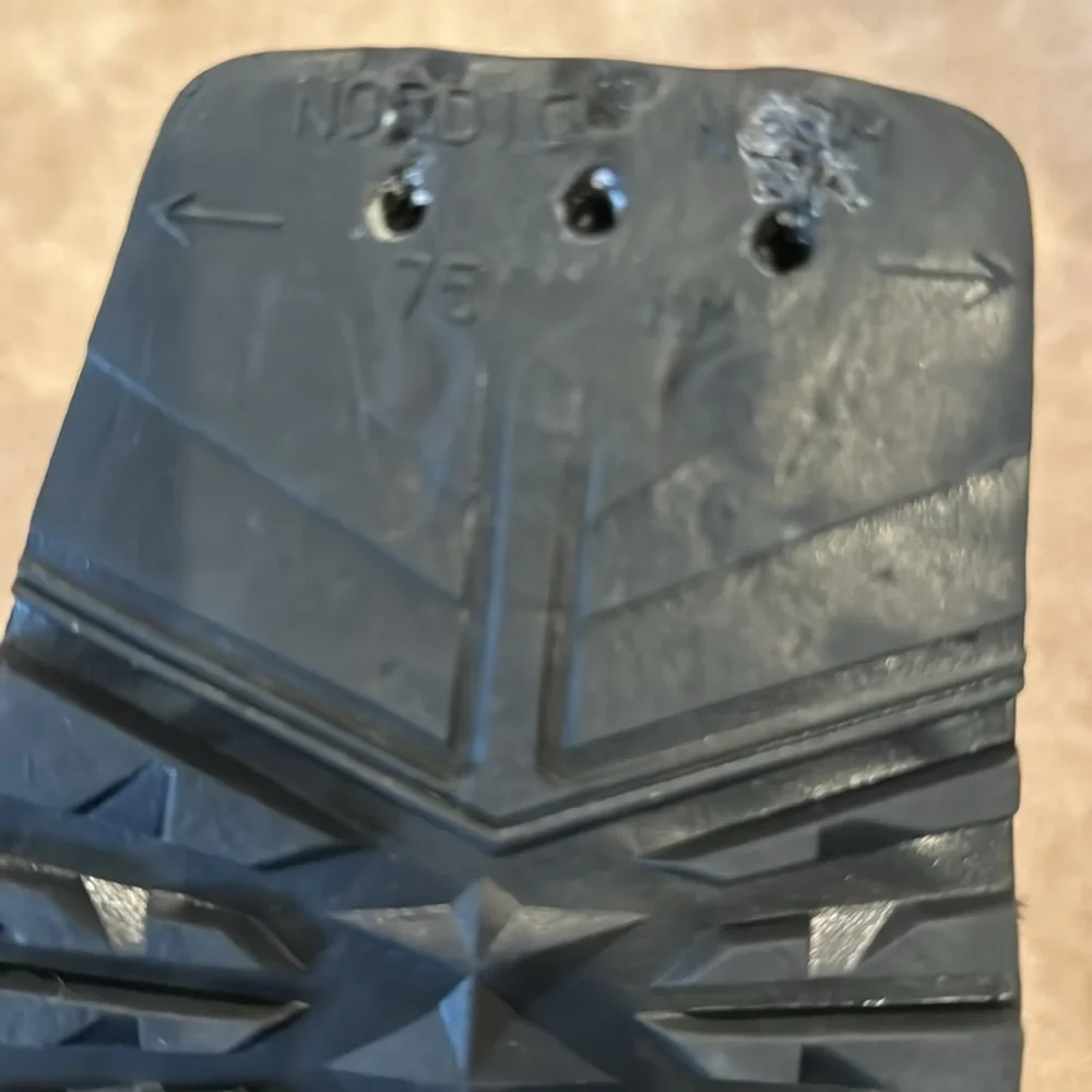 Three prong cross country ski boots - Picture 3 of 6